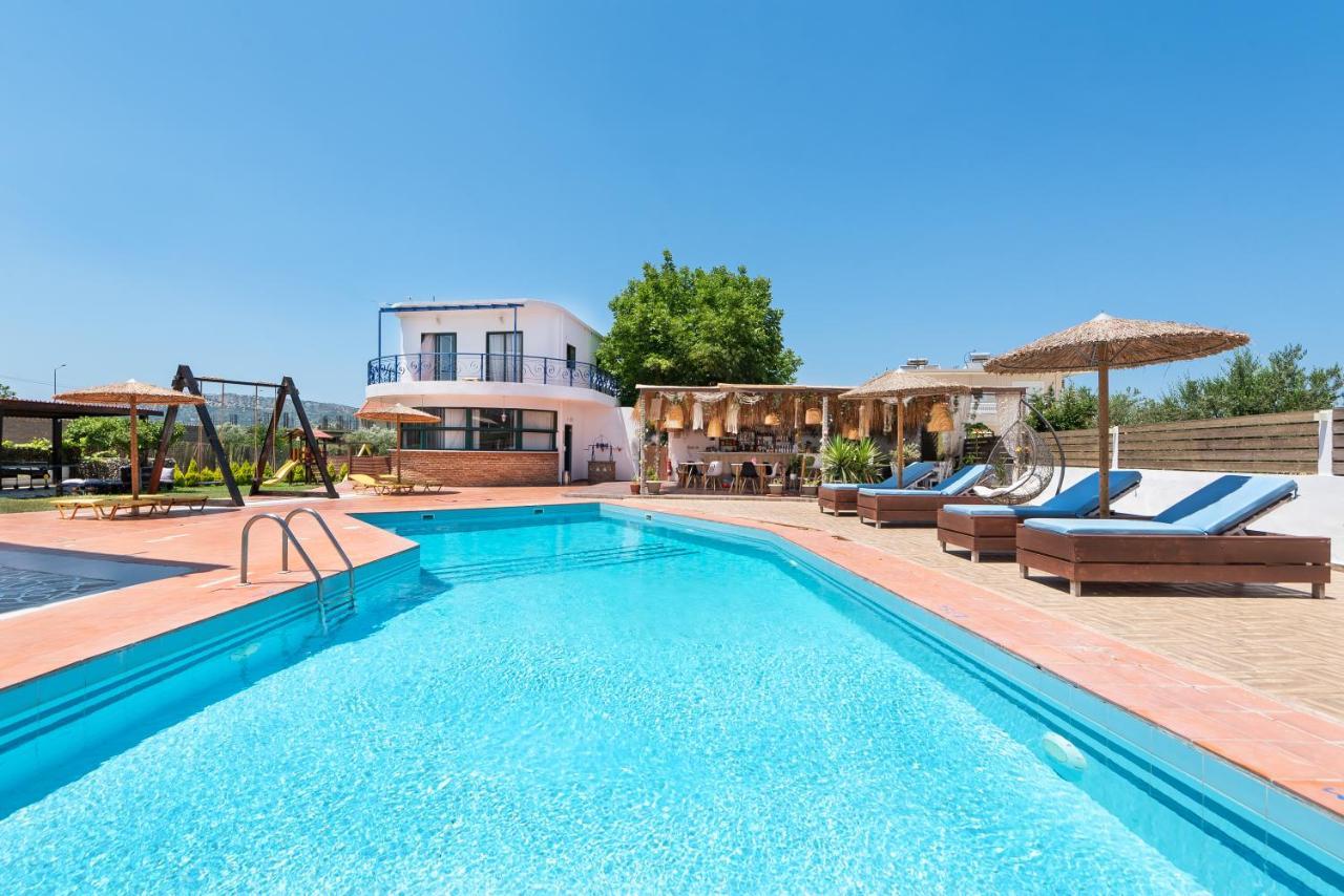 Aparthotel Christina Dream Village 3*